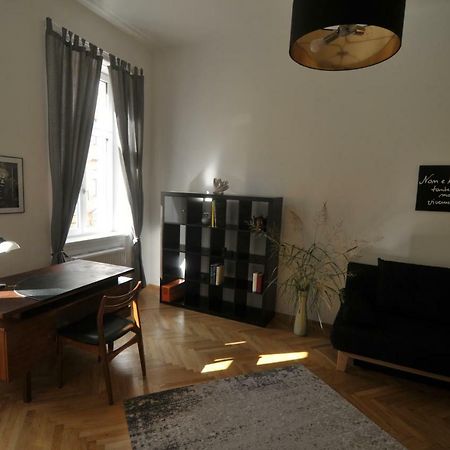 At The Heart Of Vienna Appartamento Esterno foto